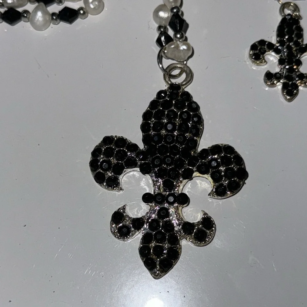 Fleur‎ De Lis Bling Necklace Earrings Black White Y2K